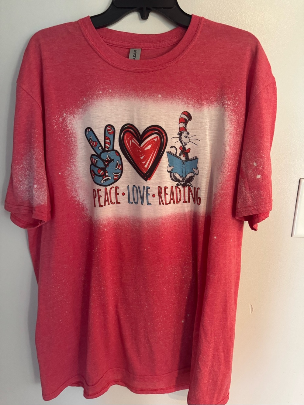 Dr. Seuss Teacher Librarian Reading 'Peace Love Reading' Tee Shirt Sz XL